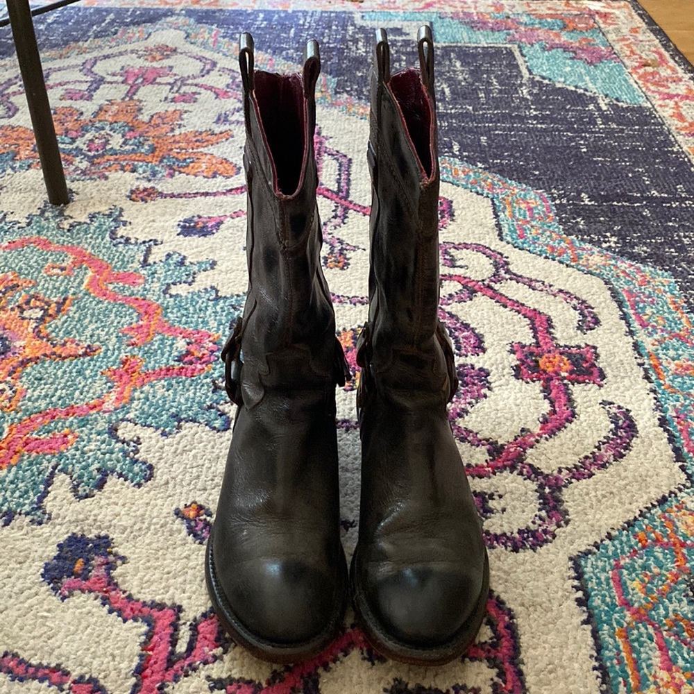 Equestrian inspired leather harness boots.